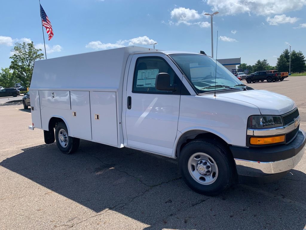 New 2025 Chevrolet Express 3500 Work Van w/ Power Convenience Package RWD image 8