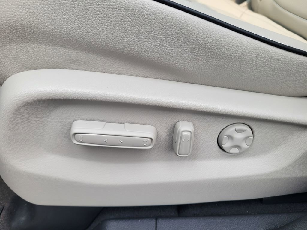 New 2026 Honda Odyssey Touring image 15