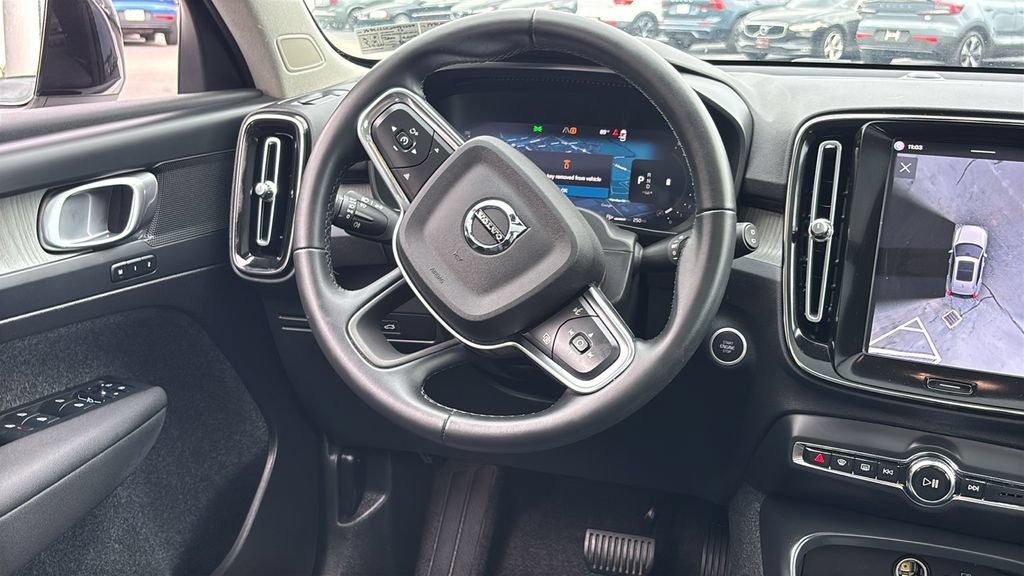 Used 2026 Volvo XC40 B5 Plus AWD/4WD image 6