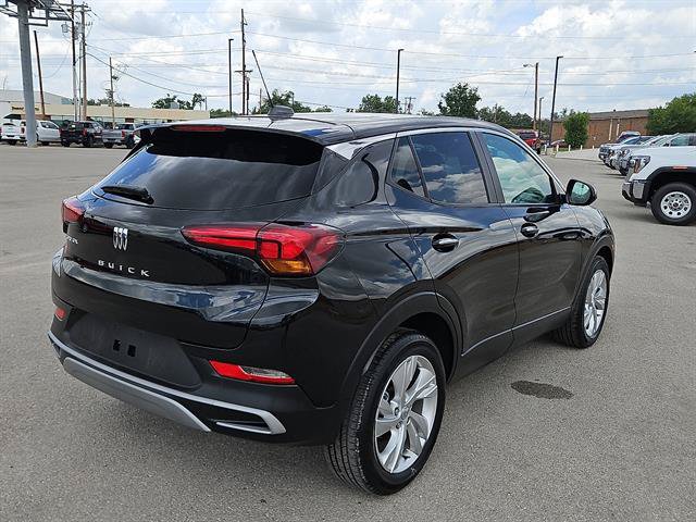 Certified 2025 Buick Encore GX Preferred w/ Comfort Package FWD image 5