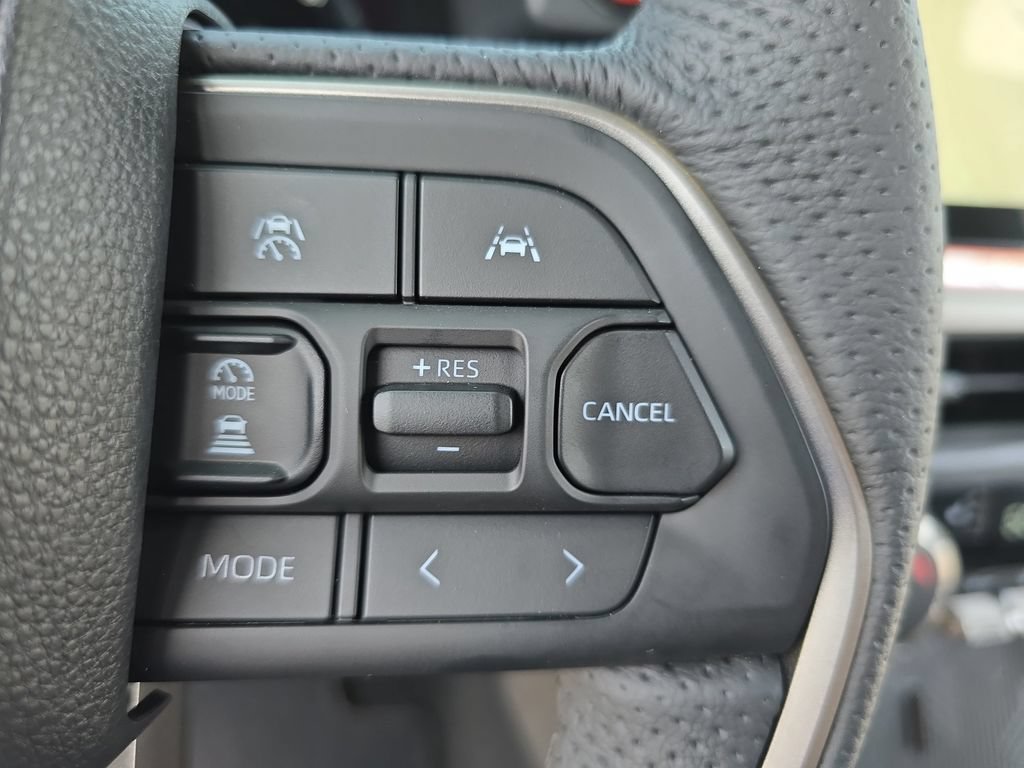 Used 2025 Toyota Tacoma TRD Off-Road AWD/4WD image 20