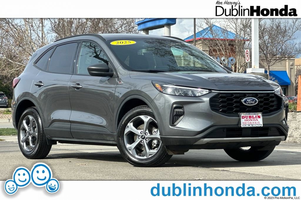 Used 2025 Ford Escape ST-Line image 1