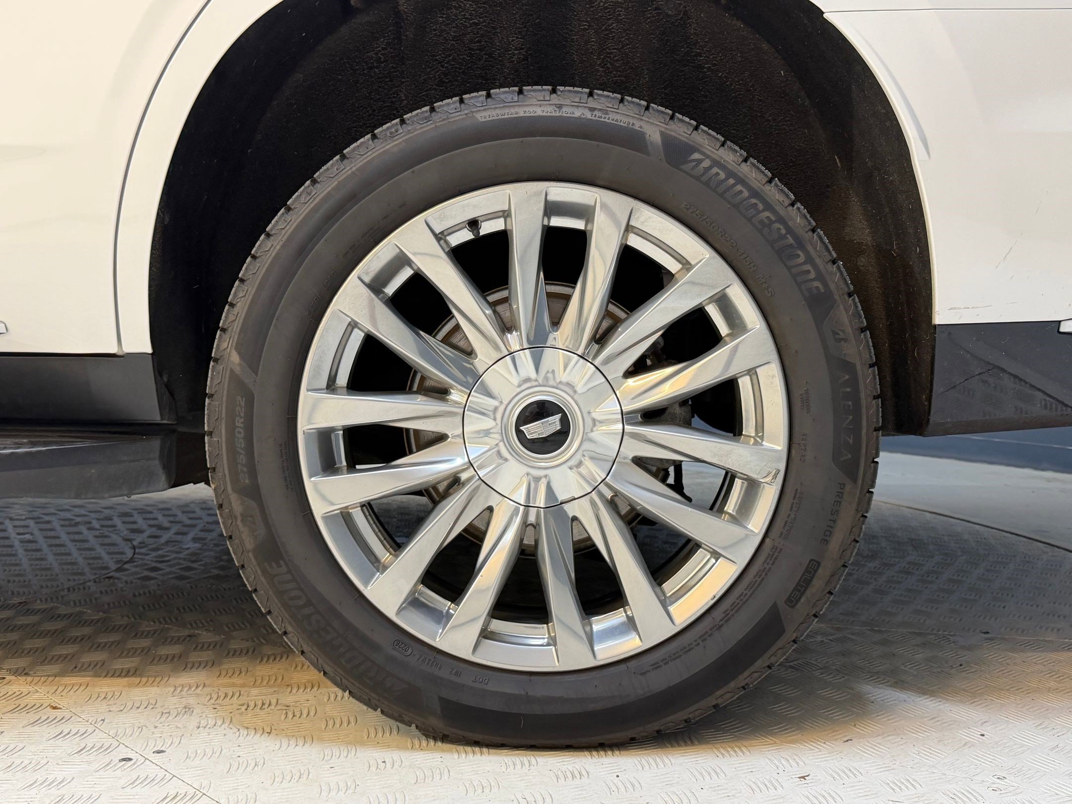 Used 2023 Cadillac Escalade Premium Luxury image 12