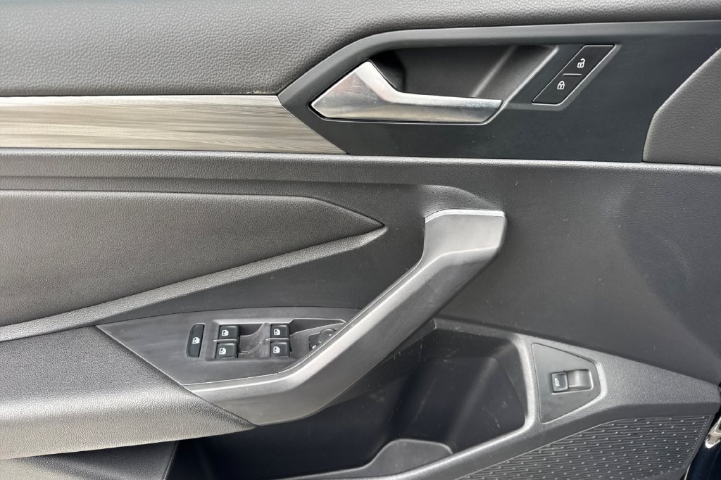 Used 2020 Volkswagen Jetta SEL FWD image 13