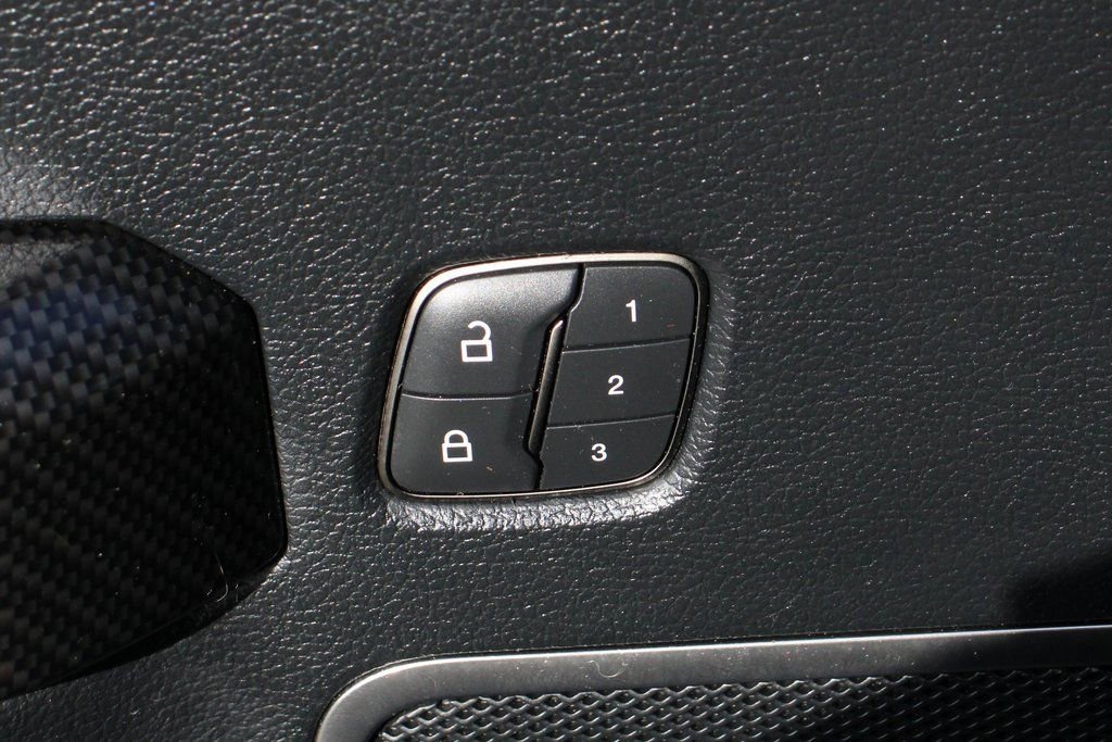 Used 2019 Ford F150 Raptor w/ Equipment Group 802A Luxury image 22