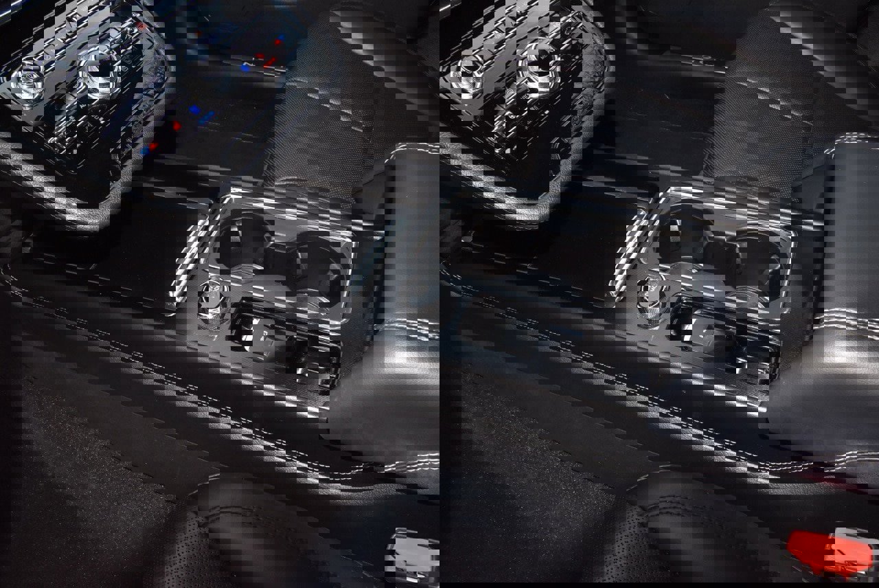 Used 2021 Lincoln Corsair Reserve w/ Equipment Group 201A image 31