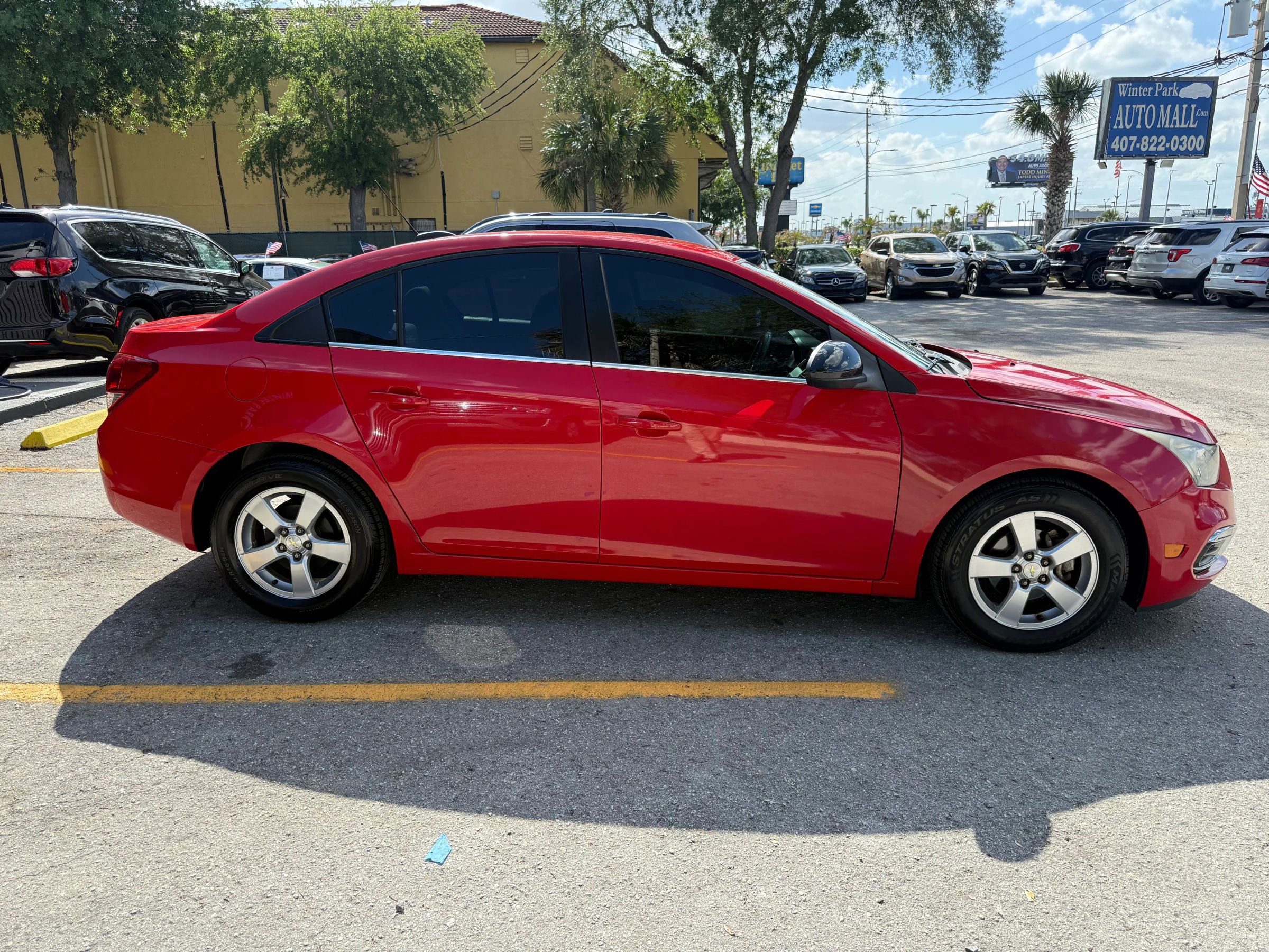 Used 2015 Chevrolet Cruze LT FWD image 4