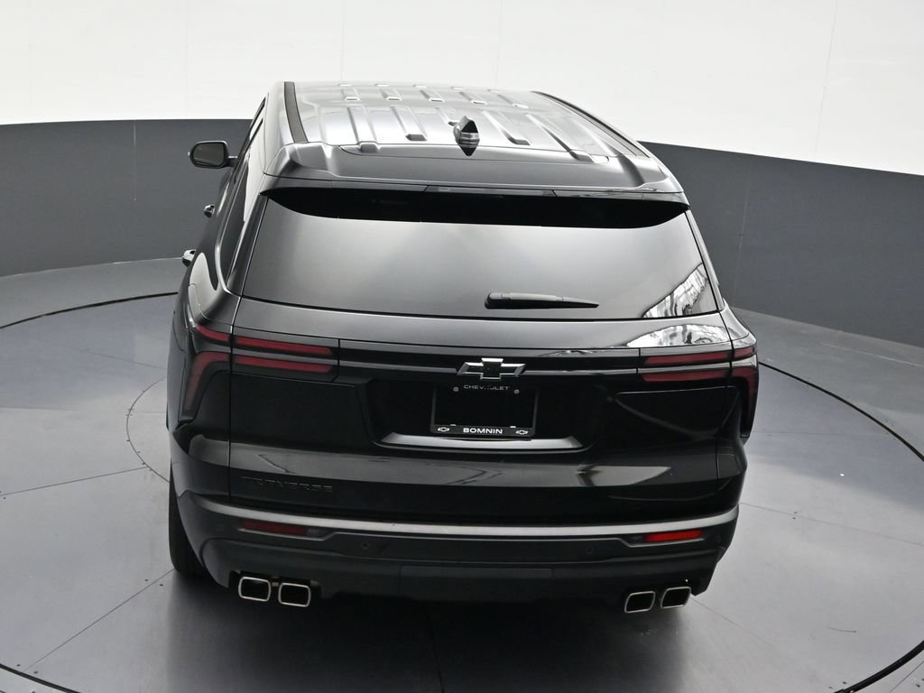 Used 2024 Chevrolet Traverse LS w/ Midnight/Sport Edition FWD image 18