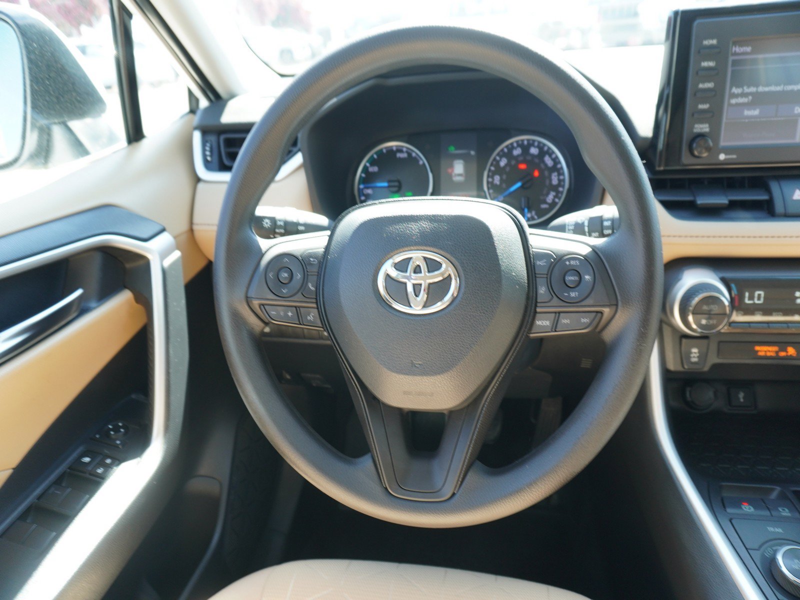 Used 2021 Toyota RAV4 XLE w/ Convenience Package AWD/4WD image 17