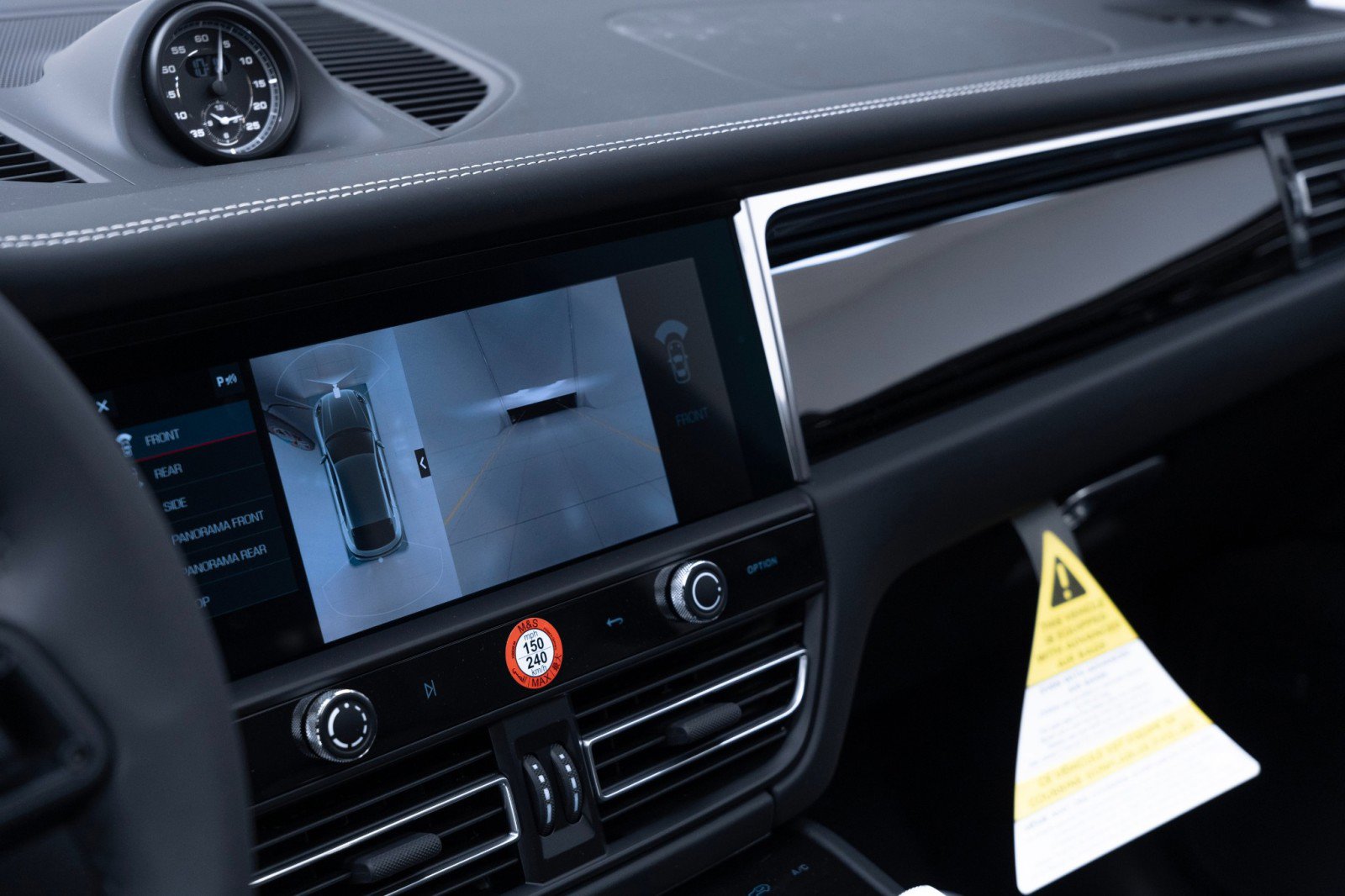 New 2025 Porsche Macan Turbo image 25