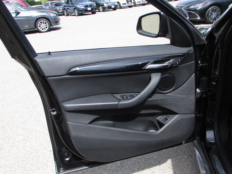 Used 2019 BMW X1 sDrive28i w/ Convenience Package FWD image 11