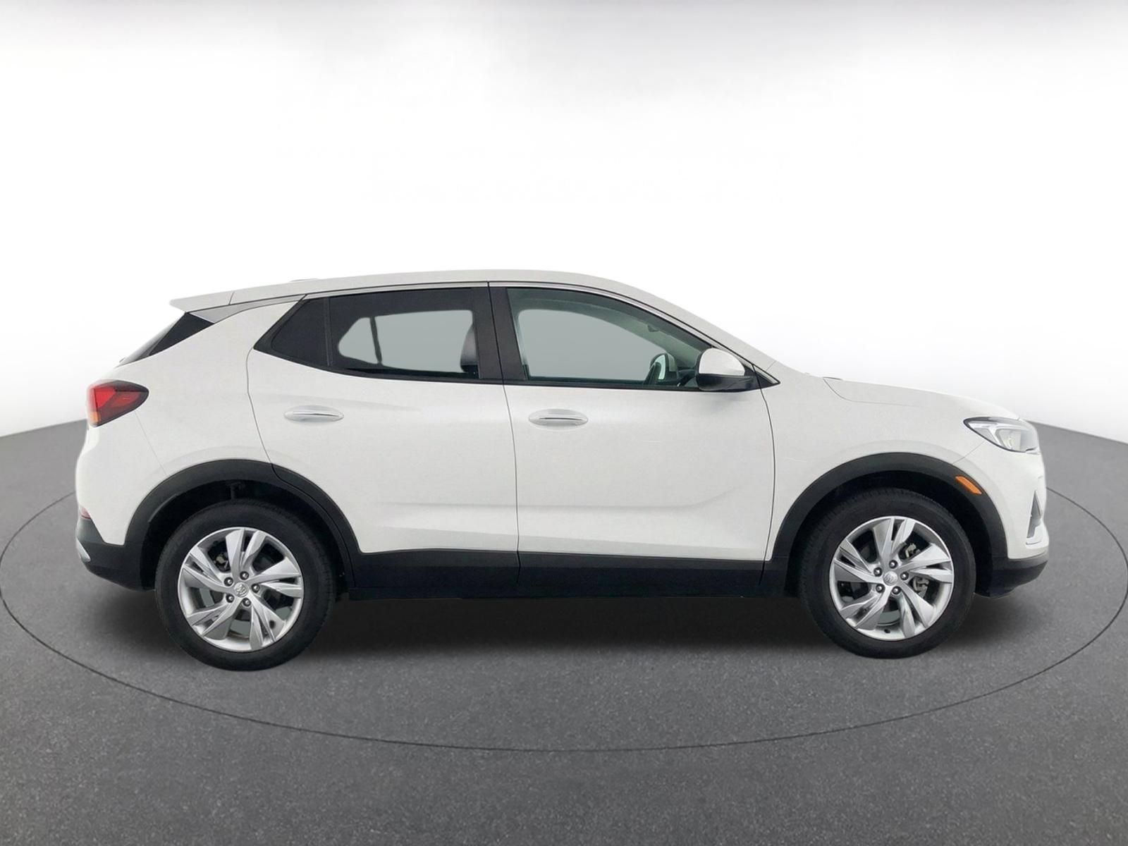 Used 2025 Buick Encore GX Preferred AWD/4WD image 9