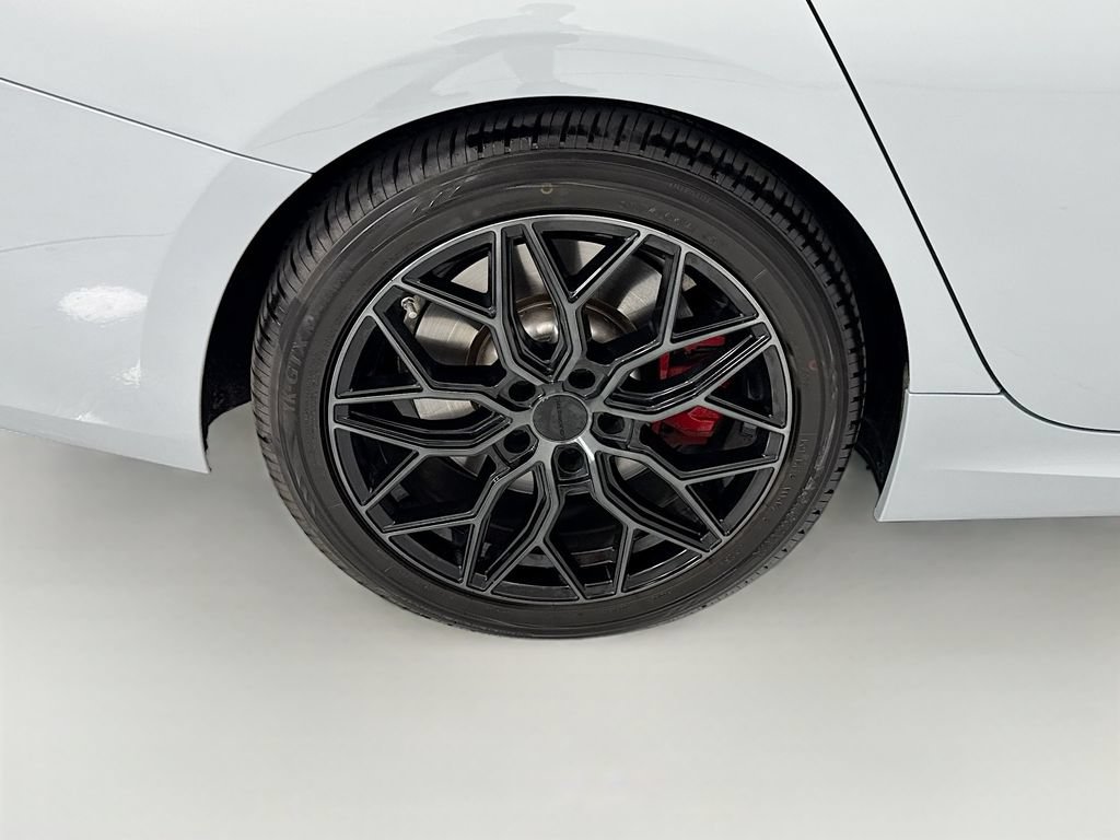 Certified 2025 BMW M340i xDrive w/ Premium Package AWD/4WD image 32