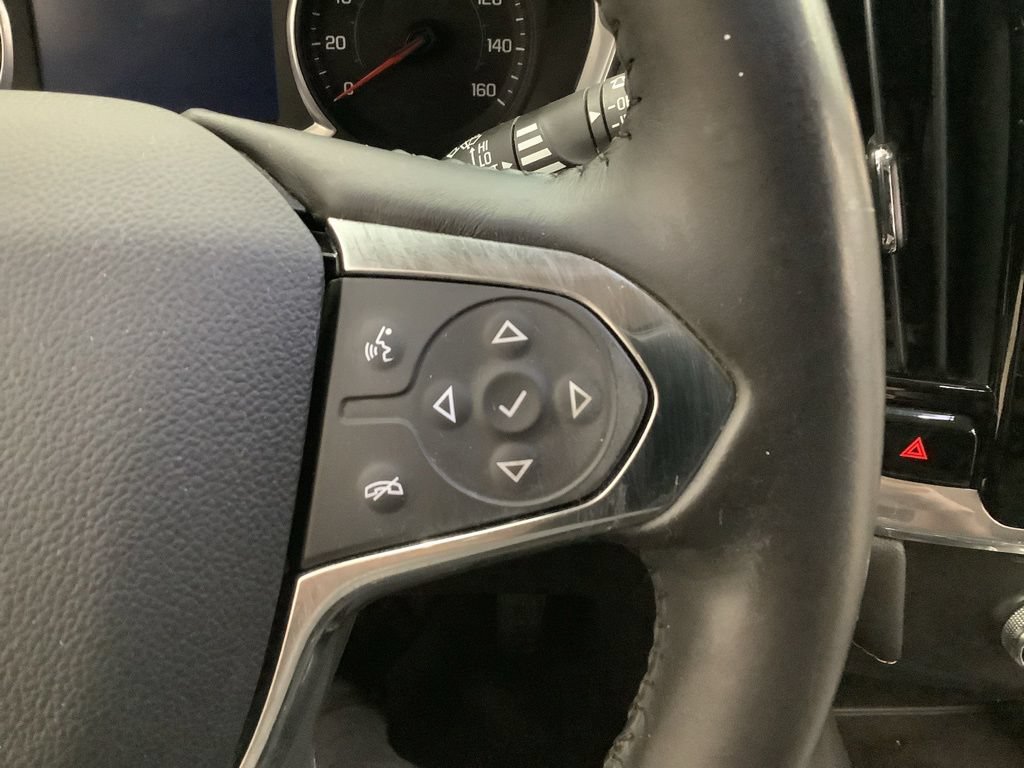 Used 2019 Chevrolet Traverse LT FWD image 11