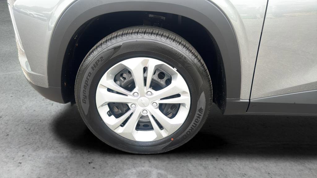 Used 2026 Chevrolet Trax LS FWD image 23