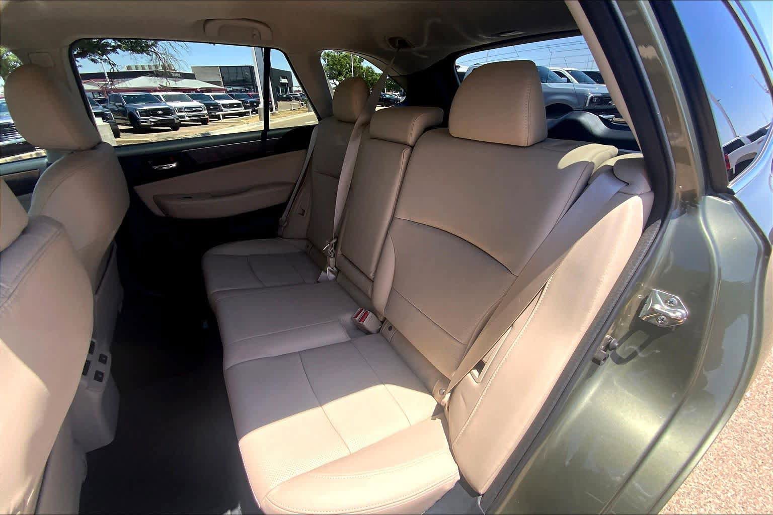 Used 2017 Subaru Outback 2.5i Limited AWD/4WD image 21