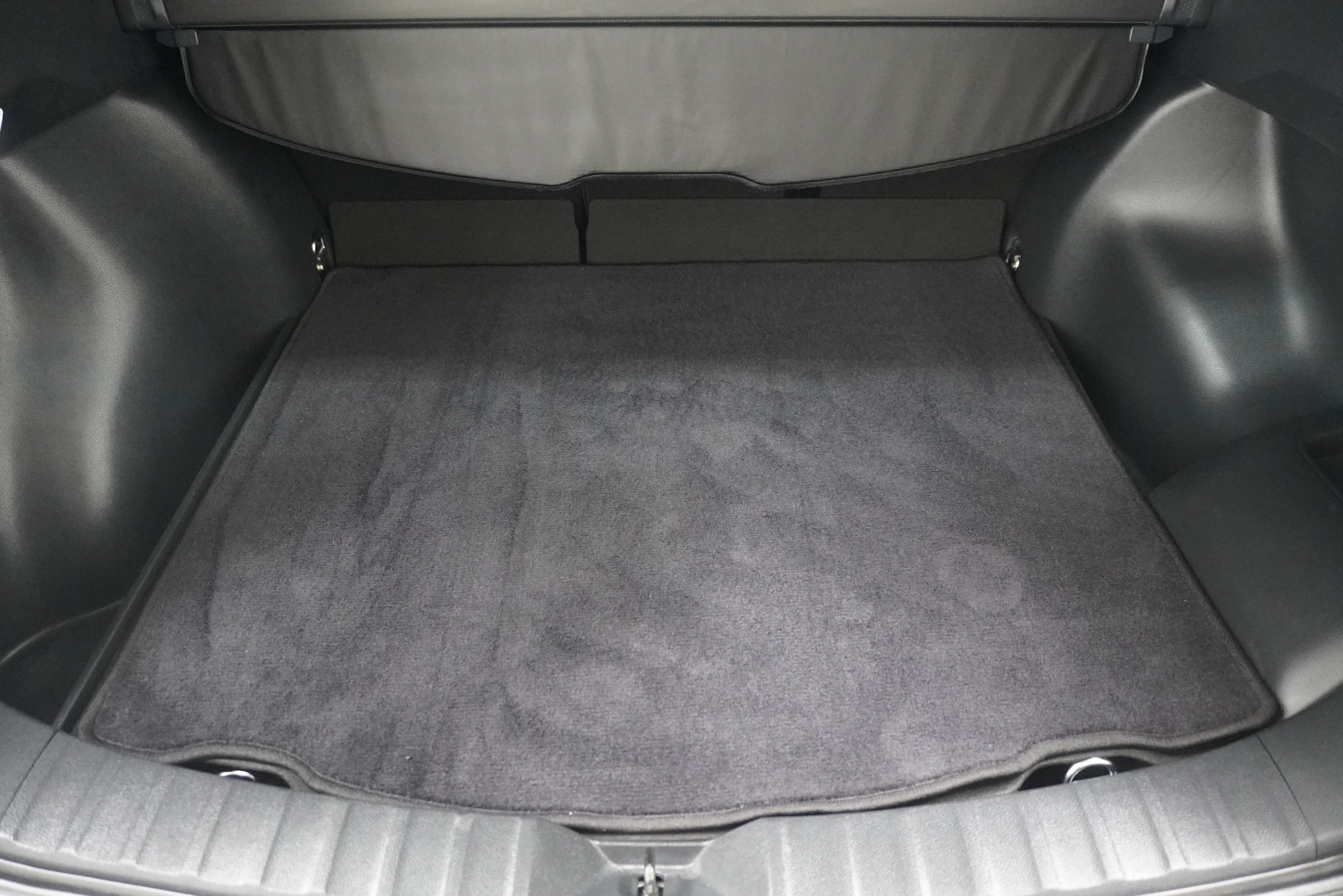 Used 2023 Toyota Corolla Cross AWD Hybrid w/ Moonroof Package image 26