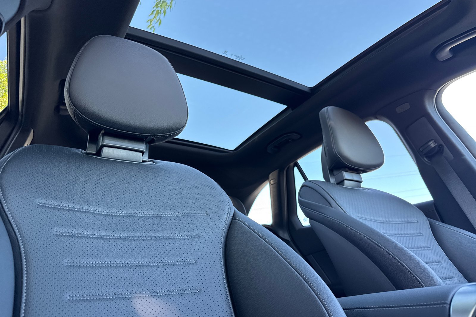New 2026 Mercedes-Benz GLC 300 image 17