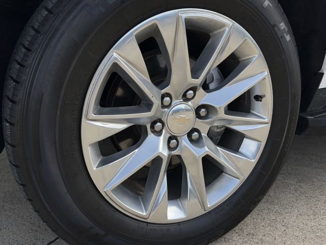 Used 2023 Chevrolet Suburban Premier AWD/4WD image 9