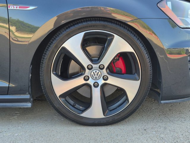 Used 2015 Volkswagen GTI Autobahn FWD image 22