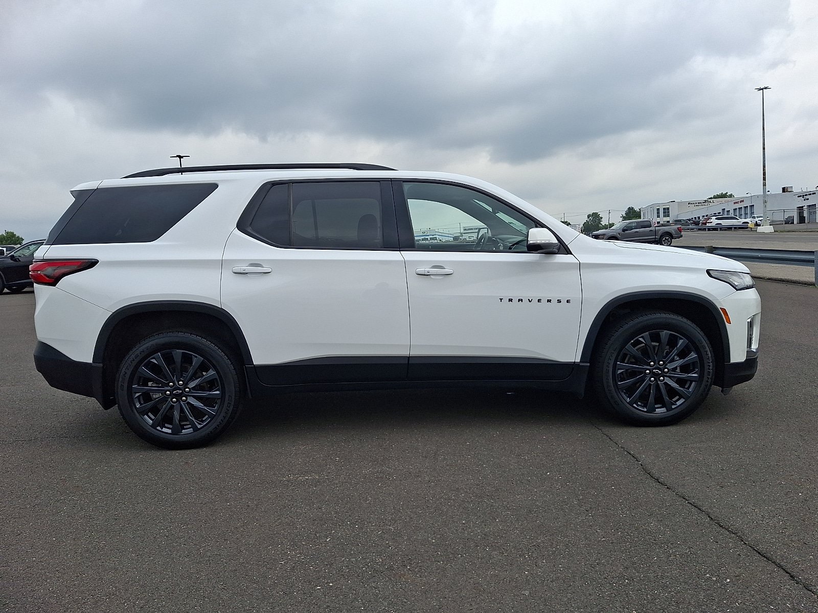 Used 2023 Chevrolet Traverse RS AWD/4WD image 7