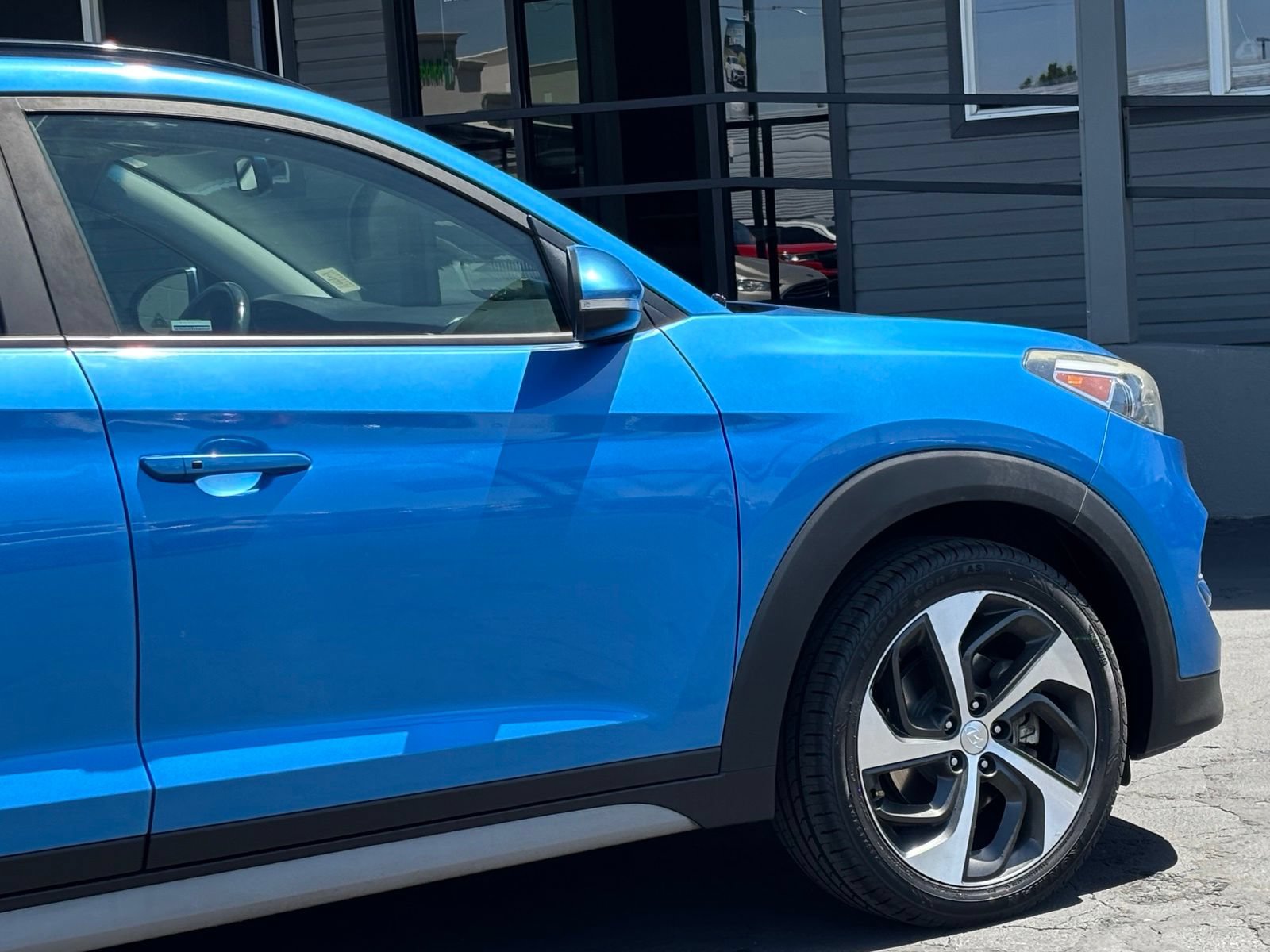 Used 2018 Hyundai Tucson Value w/ Cargo Package AWD/4WD image 4