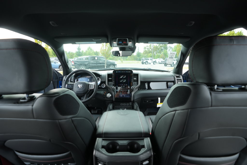 New 2026 RAM 1500 Laramie AWD/4WD image 21