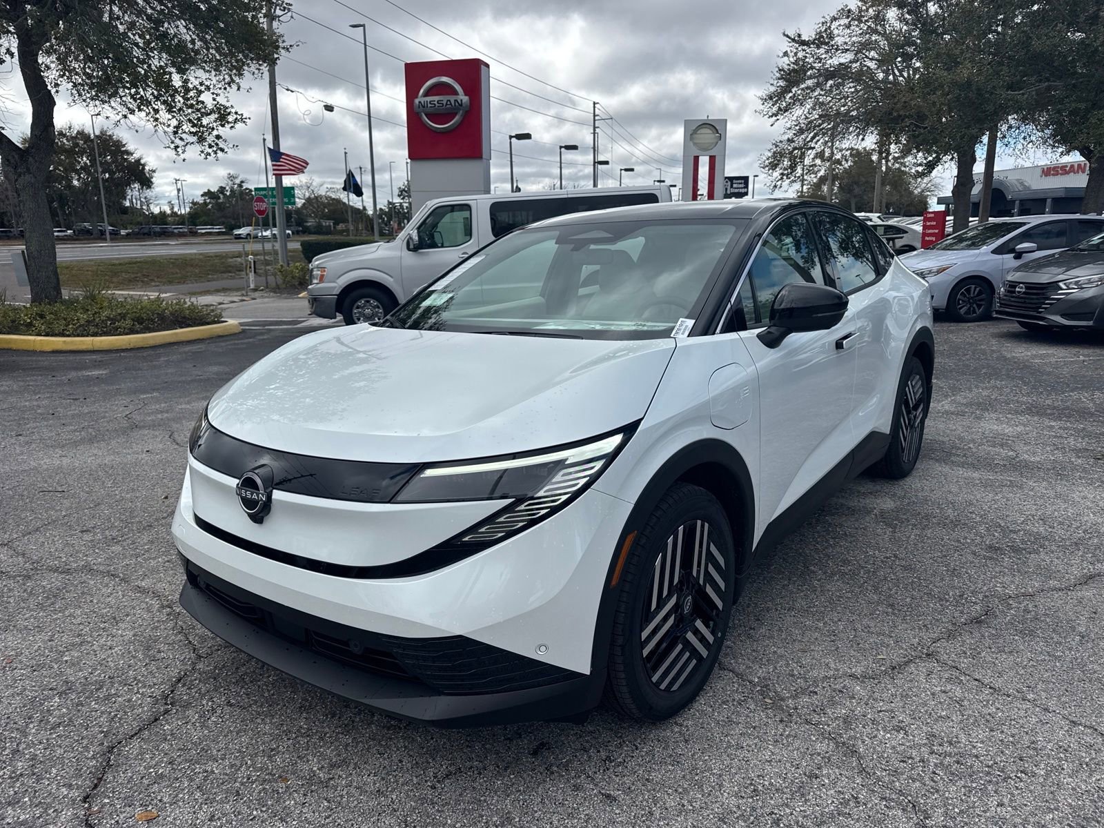 New 2026 Nissan Leaf SV+ image 3