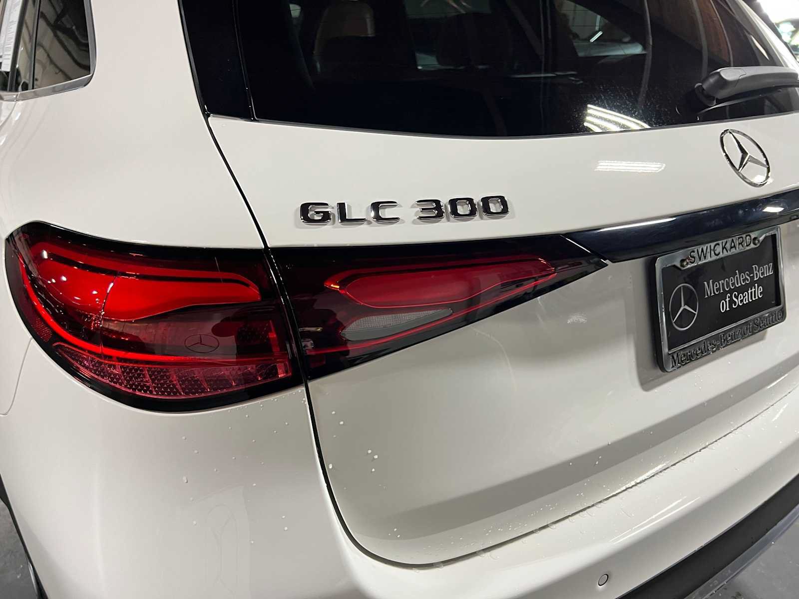 Used 2026 Mercedes-Benz GLC 300 4MATIC image 14