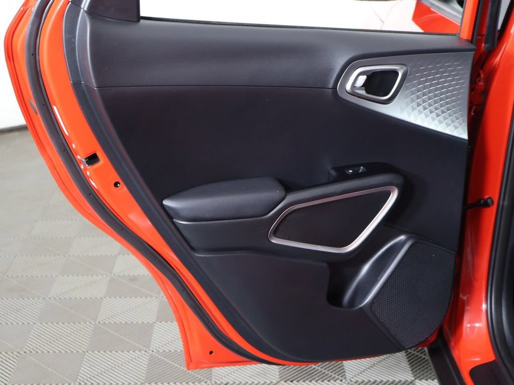 Used 2024 Kia Soul S FWD image 23