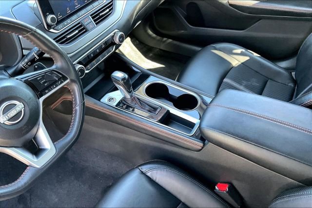 Used 2024 Nissan Altima 2.5 SR image 17
