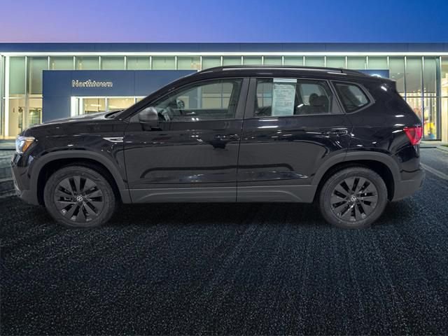 Certified 2022 Volkswagen Taos S image 7