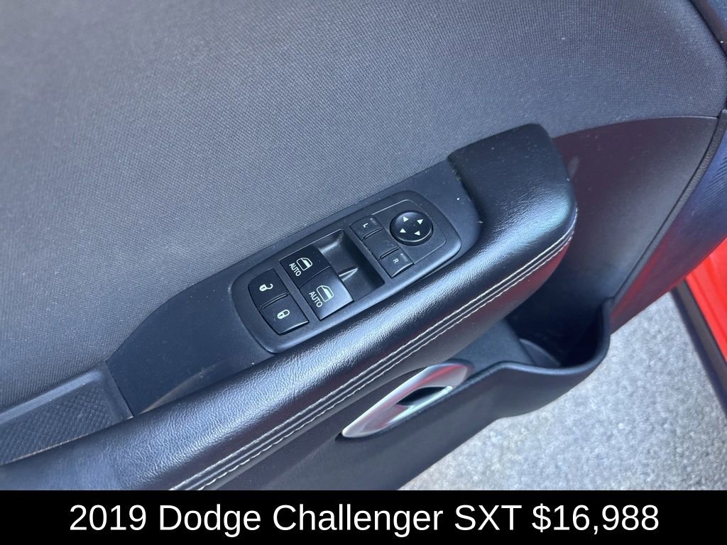 Used 2019 Dodge Challenger SXT RWD image 12