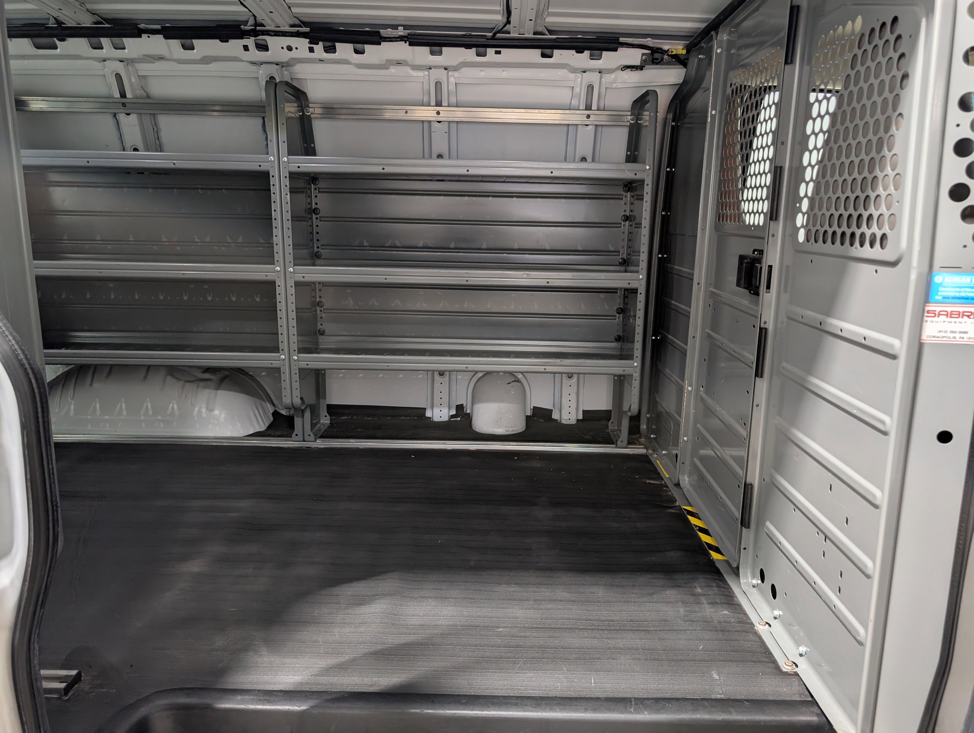 Used 2022 Chevrolet Express 3500 w/ Driver Convenience Package image 15