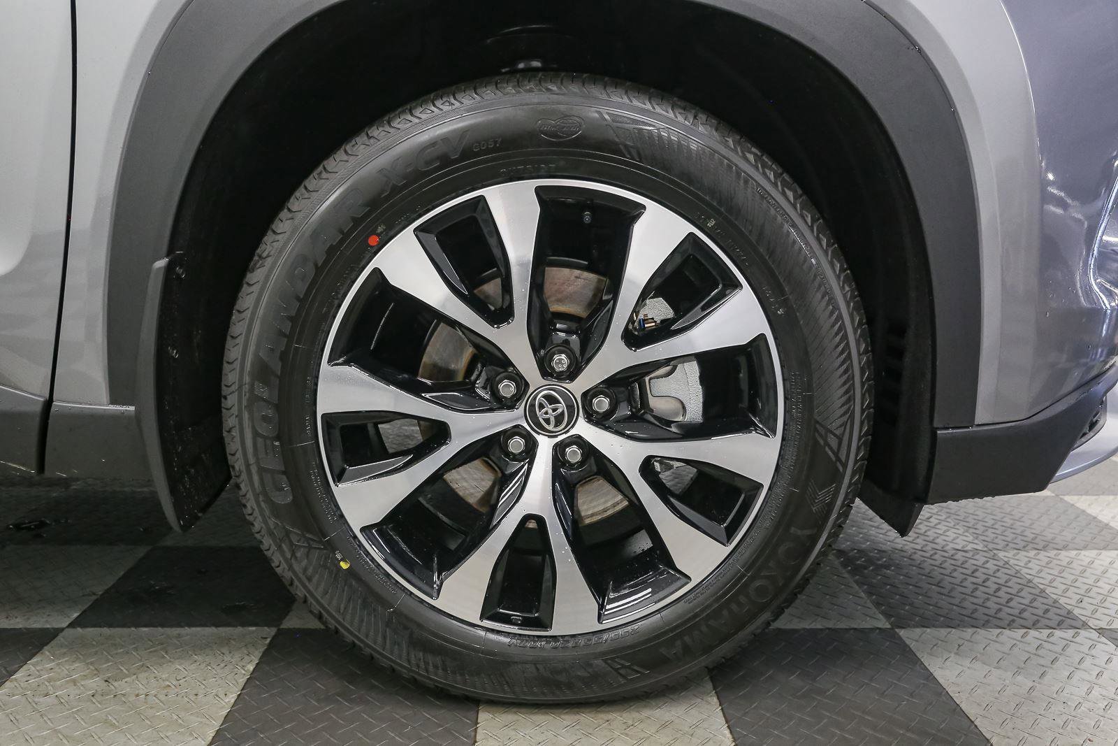 New 2026 Toyota Grand Highlander AWD Hybrid image 13