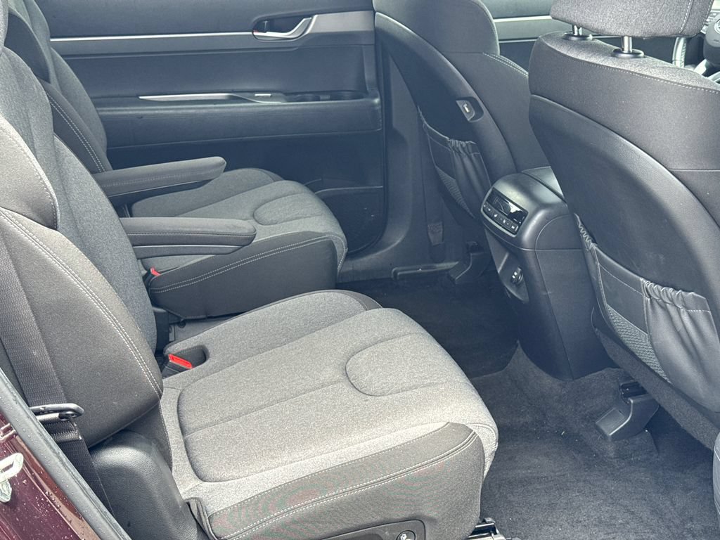 Used 2022 Hyundai Palisade SEL FWD image 17