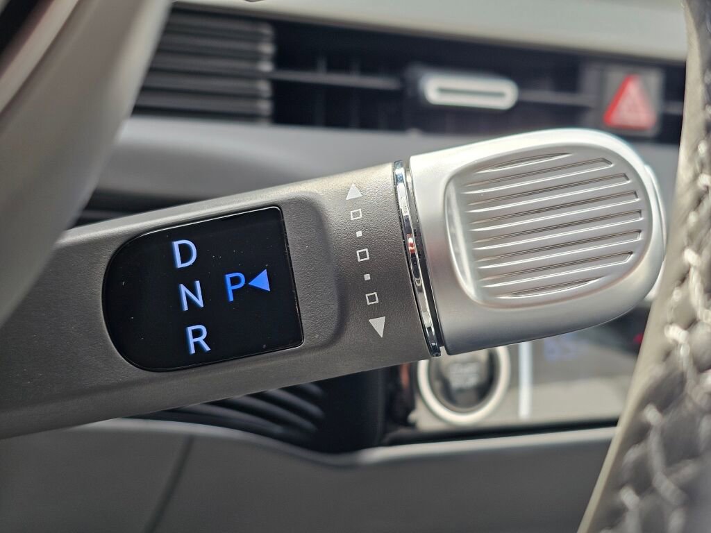Used 2024 Hyundai Ioniq 5 Limited image 19
