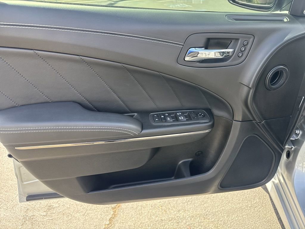 Used 2022 Dodge Charger SRT Hellcat w/ Carbon/Suede Interior Package image 17