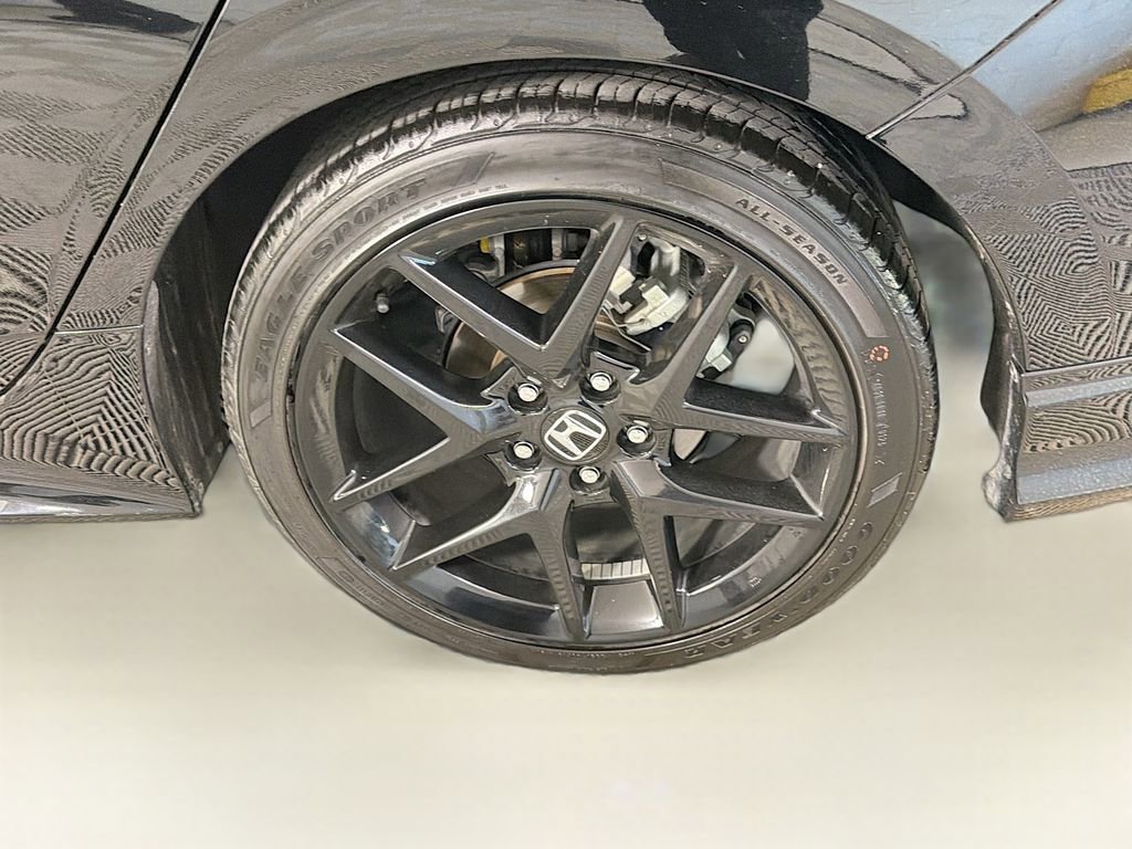 Used 2025 Honda Civic Sport image 26