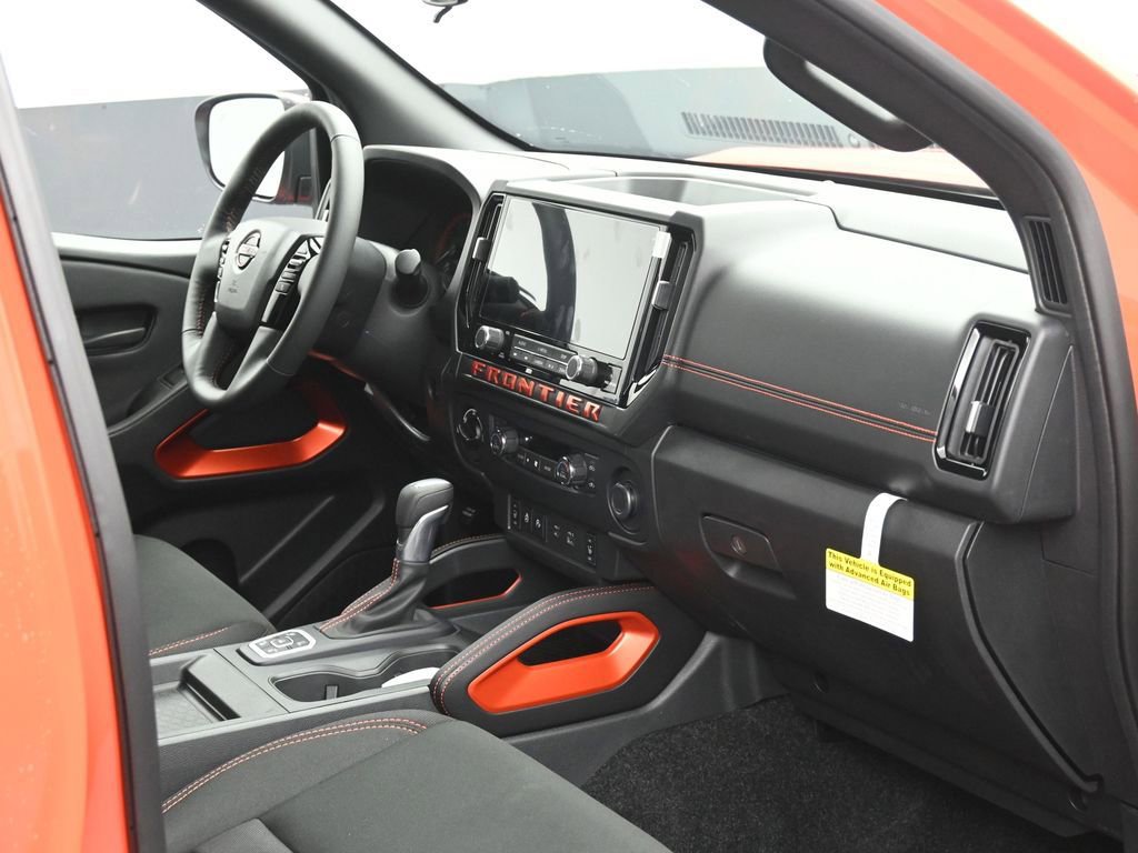 New 2026 Nissan Frontier PRO-4X w/ Tow Package AWD/4WD image 6
