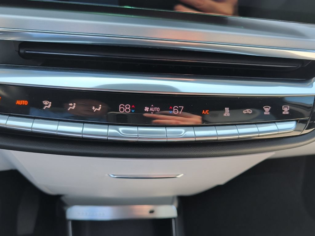 Used 2024 Cadillac Lyriq Luxury w/ LPO, Floor Liner Package AWD/4WD image 16