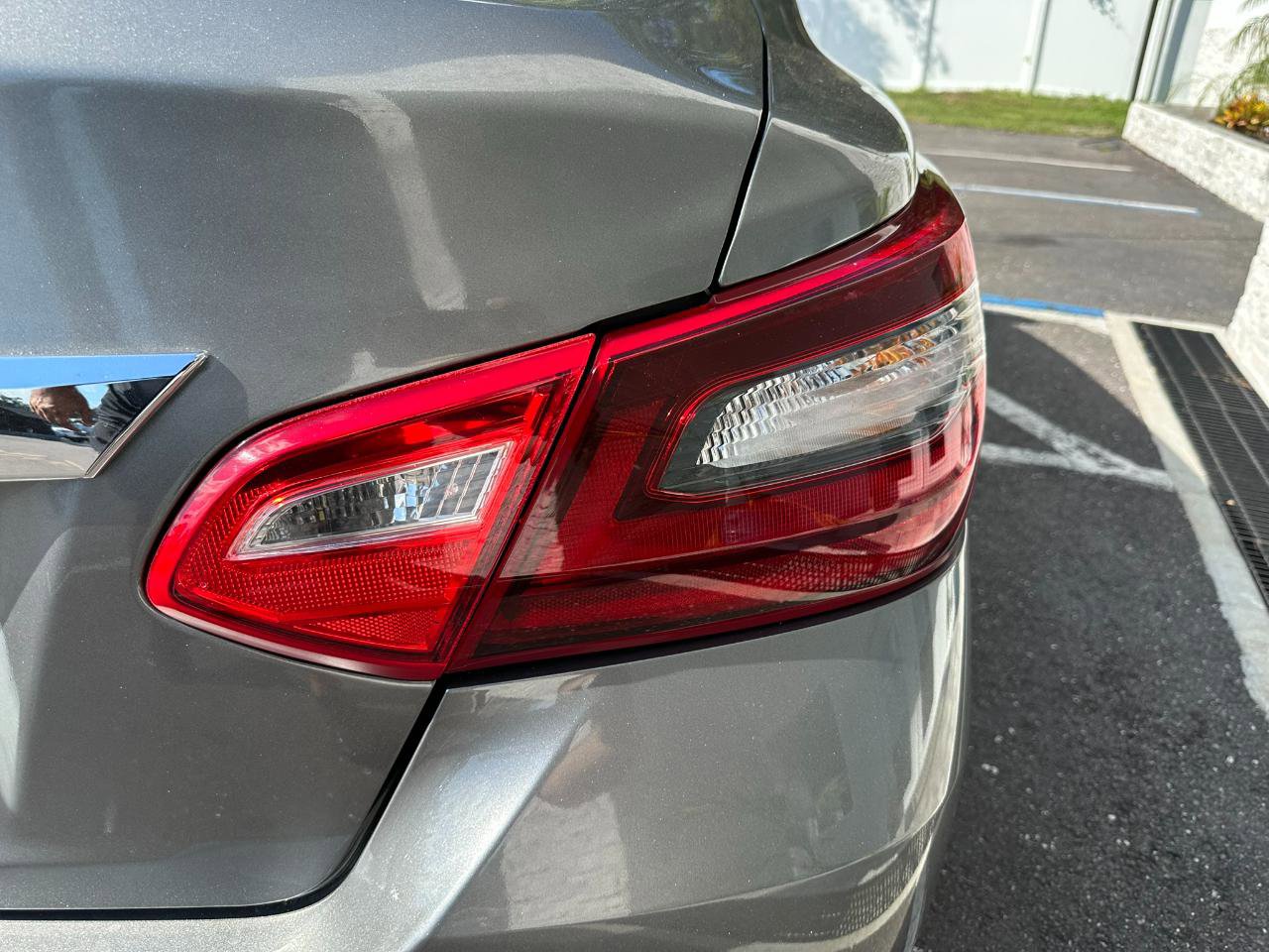 Used 2017 Nissan Altima 2.5 SV FWD image 14