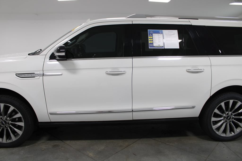 Used 2020 Lincoln Navigator L Reserve w/ Luxury Package AWD/4WD image 6