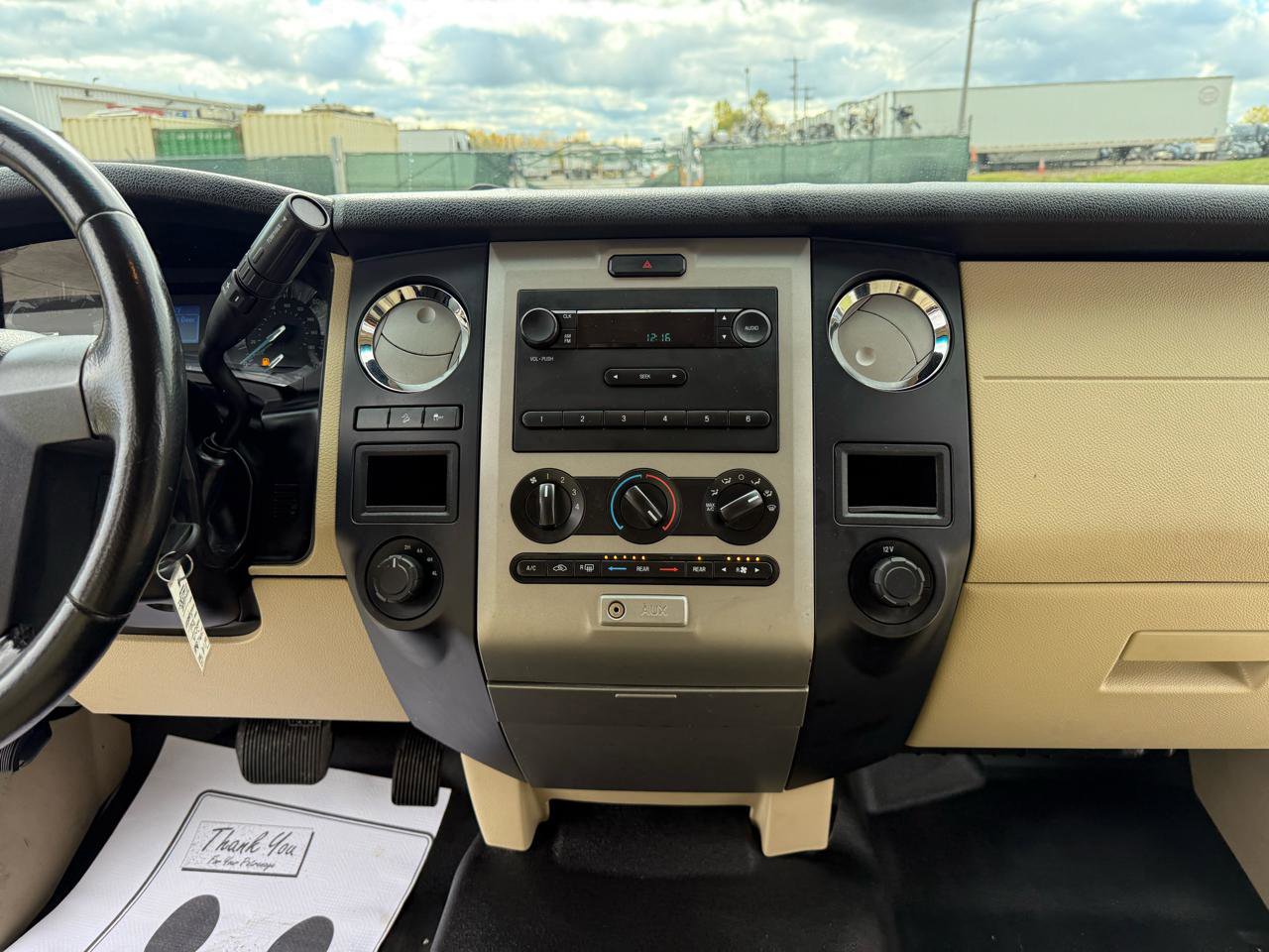 Used 2015 Ford Expedition XL AWD/4WD image 29