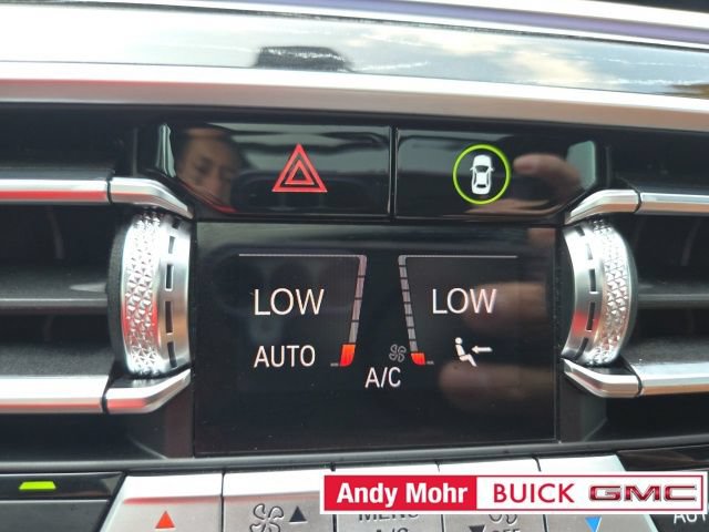 Used 2022 BMW X7 xDrive40i w/ M Sport Package AWD/4WD image 39