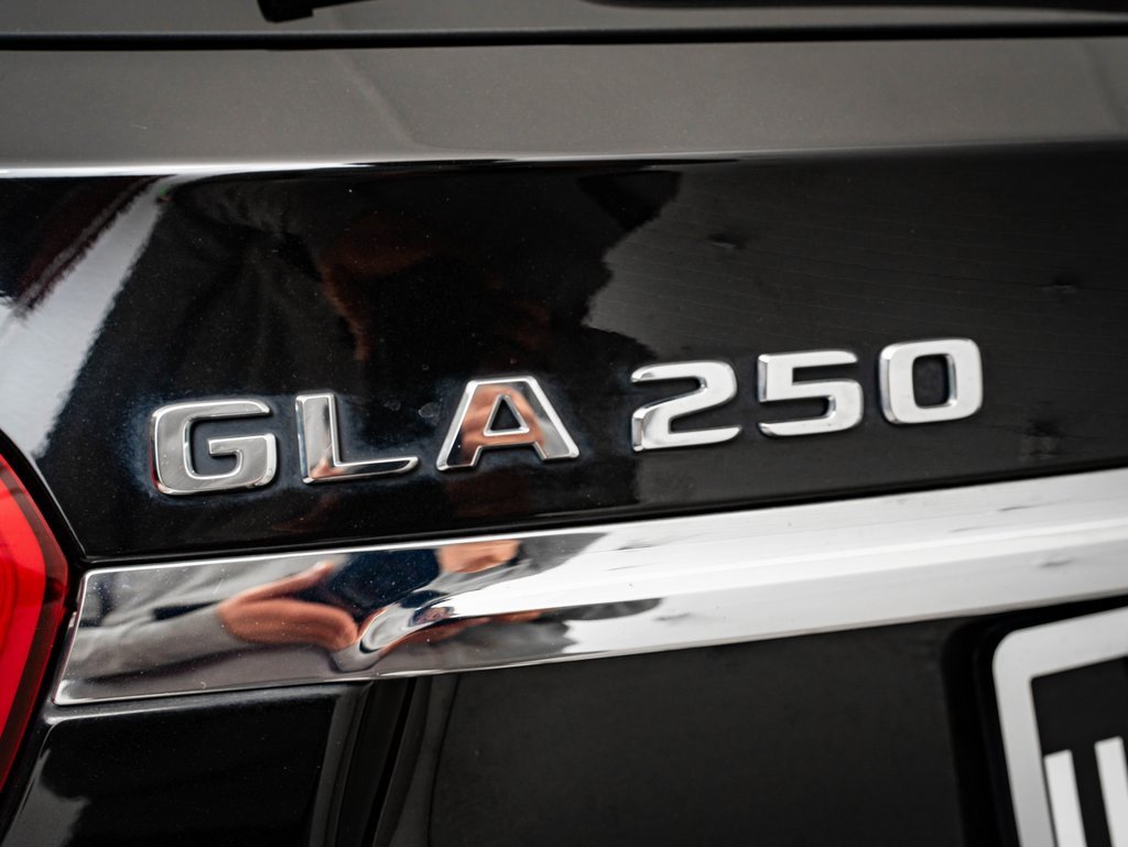 Used 2019 Mercedes-Benz GLA 250 4MATIC image 17