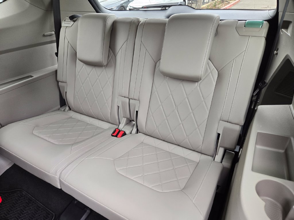 Used 2024 Volkswagen Atlas SEL Premium R-Line AWD/4WD image 14
