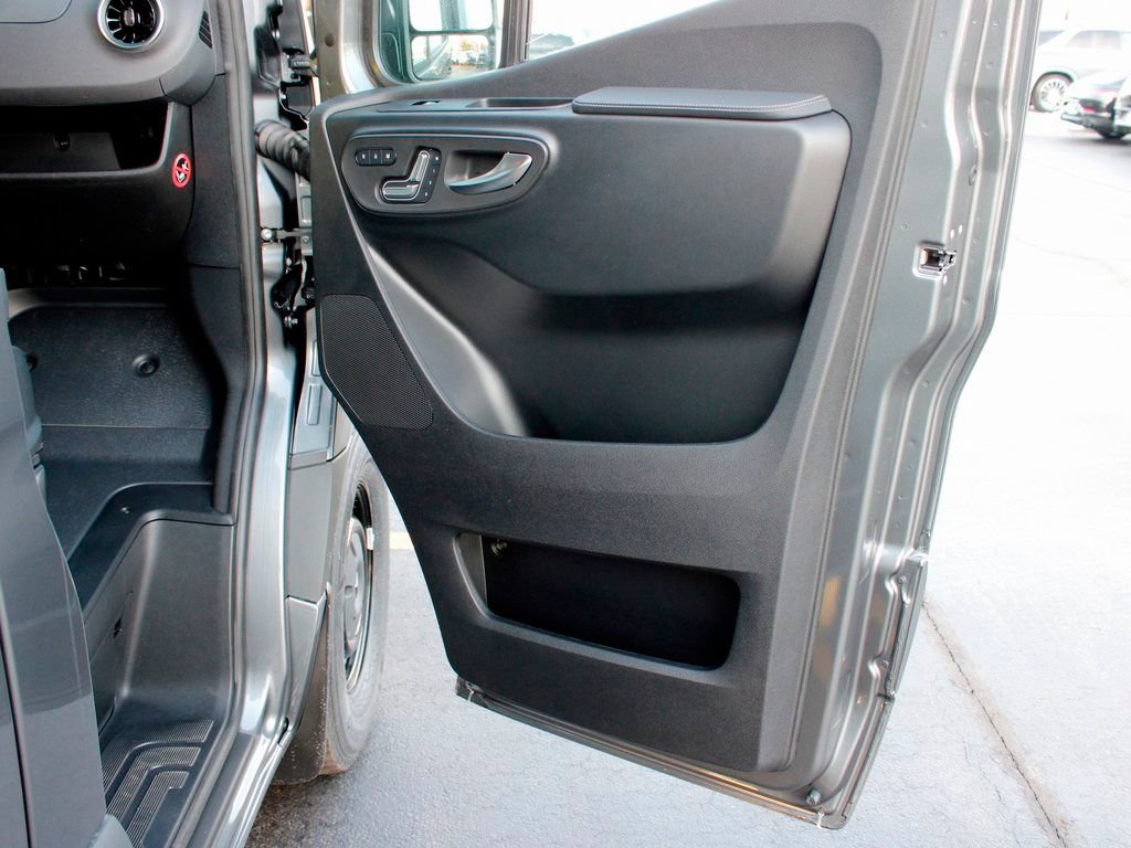 Used 2026 Mercedes-Benz Sprinter 2500 image 22