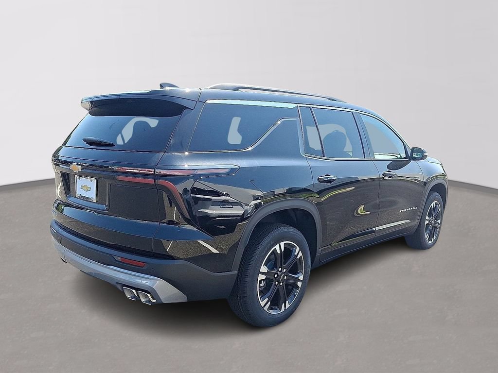 New 2027 Chevrolet Traverse LT w/ Sun and Wheel Package FWD image 4