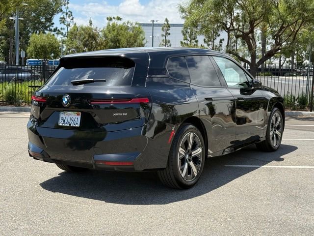 Used 2026 BMW iX xDrive60 AWD/4WD image 9